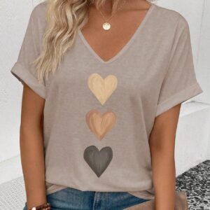 SHEIN Women's V-Neck Flared Cuff, Ombre Heart Print Pattern Casual Versatile T-Shirt, Spring/Summer